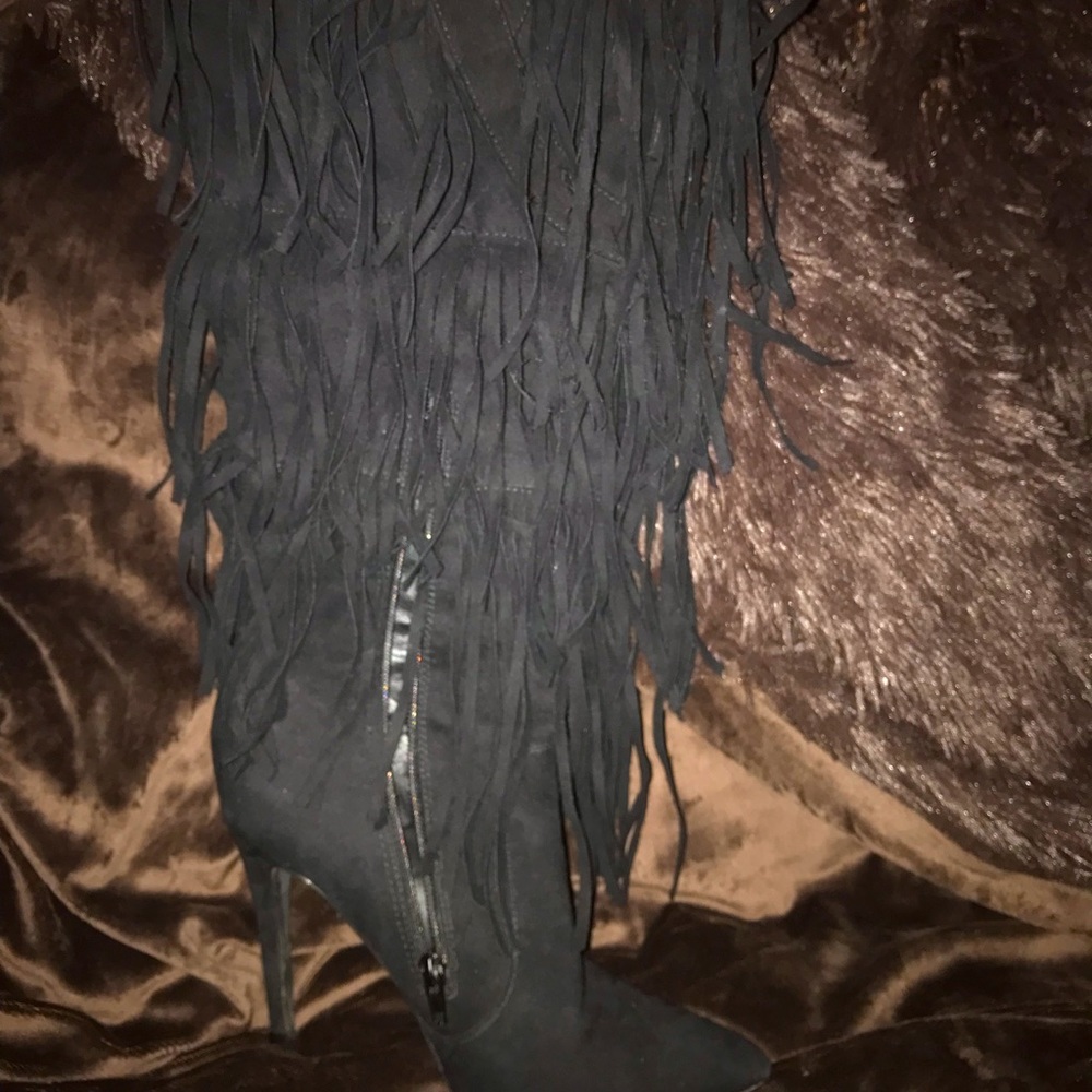 Fringe boots size 7/12